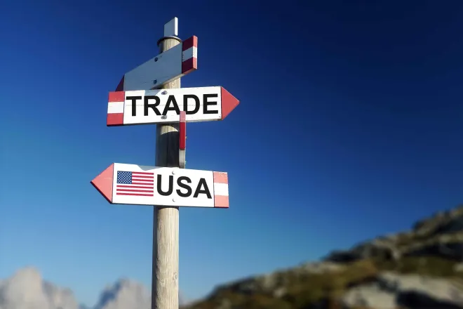 PROMO 64J1 Business - Economy Trade War United States Sign - iStock - Darwel